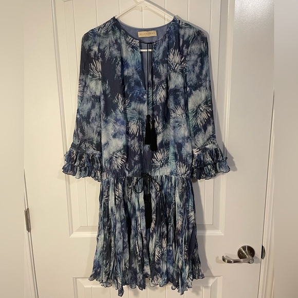 elle sasson Dresses & Skirts - Elle Sasson 100 % silk blue tie dye tassel dress size 36/4